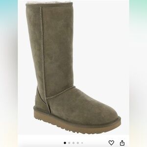 Gray Classic Tall Uggs size 7